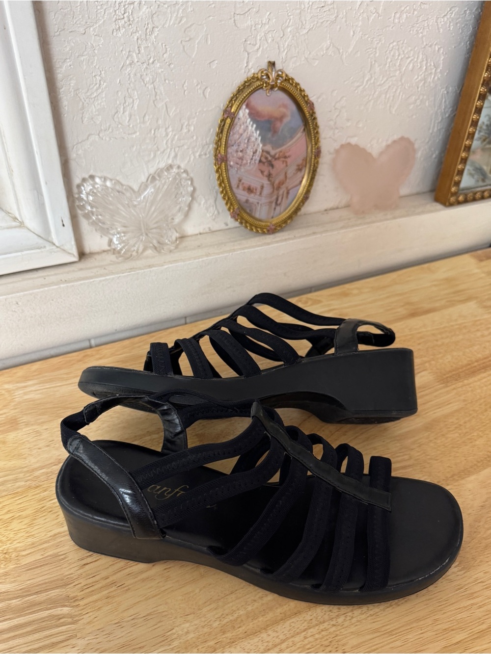 Fan Fares Black Strappy Platform Sandals Size 9 Y2K Minimalist Comfort Sandals